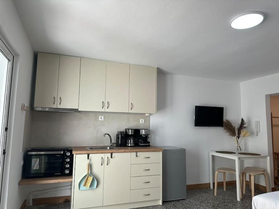 Mk City Apartment Near Dowtown Heraklion  ภายนอก รูปภาพ